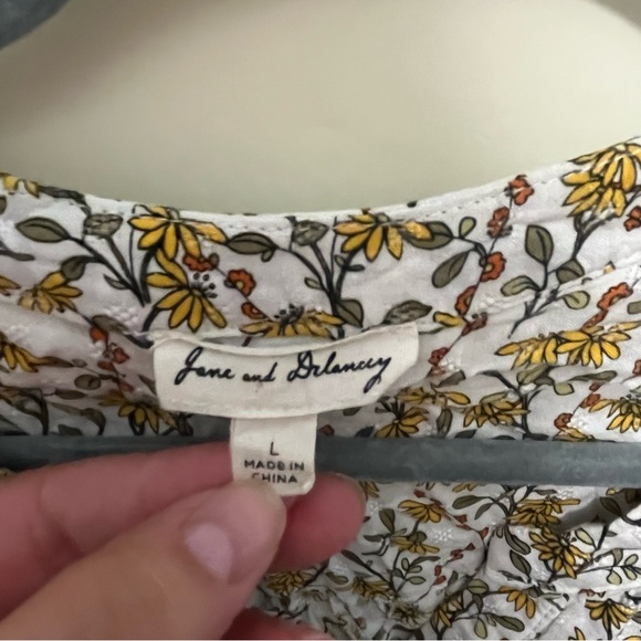 Jane + Delancey Women’s Large Button Front Swing Tank Yellow Green Gold Floral - Picture 3 of 7